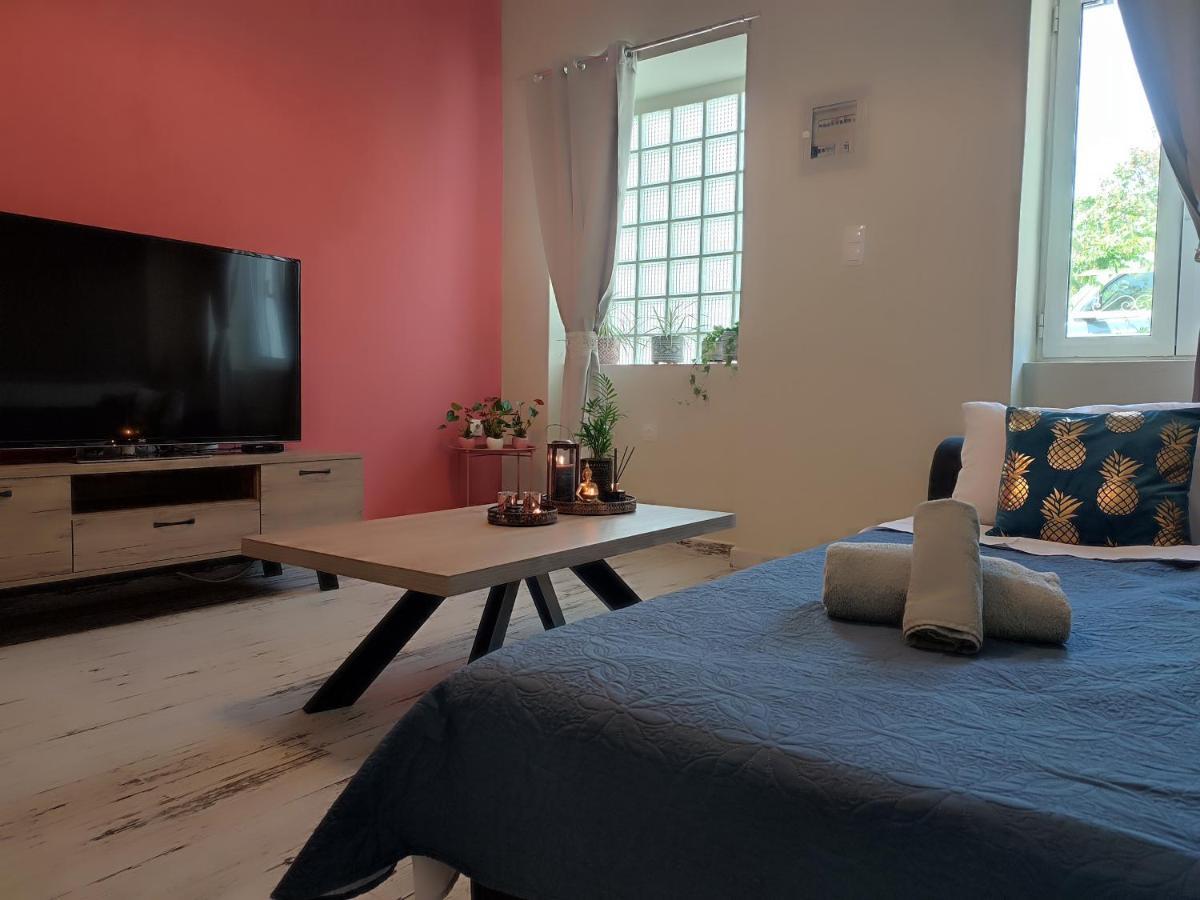 Hibiscus Home Aegina Luaran gambar